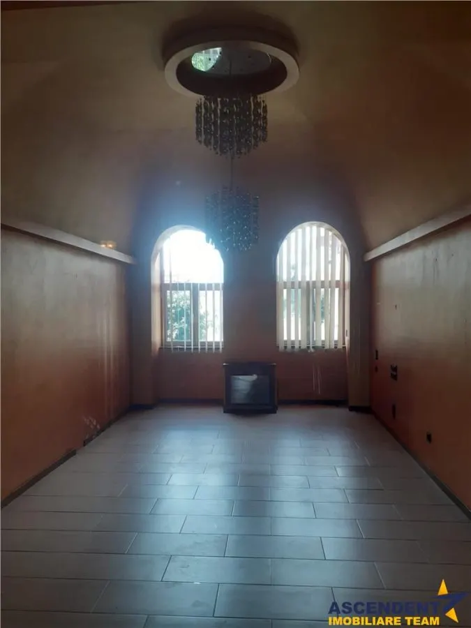 Spatiu Comercial,35mp, etaj, Ultracentral - foto 1