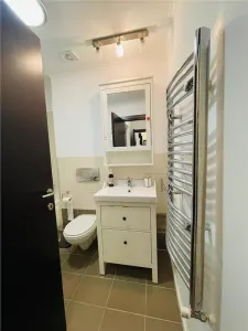 INCHIRIERE APARTAMENT 3 CAMERE ACCES PISCINA NATURA RESIDENCE  ALEEA PRIVIGHETORILOR BANEASA  SECTOR 1 - foto 17