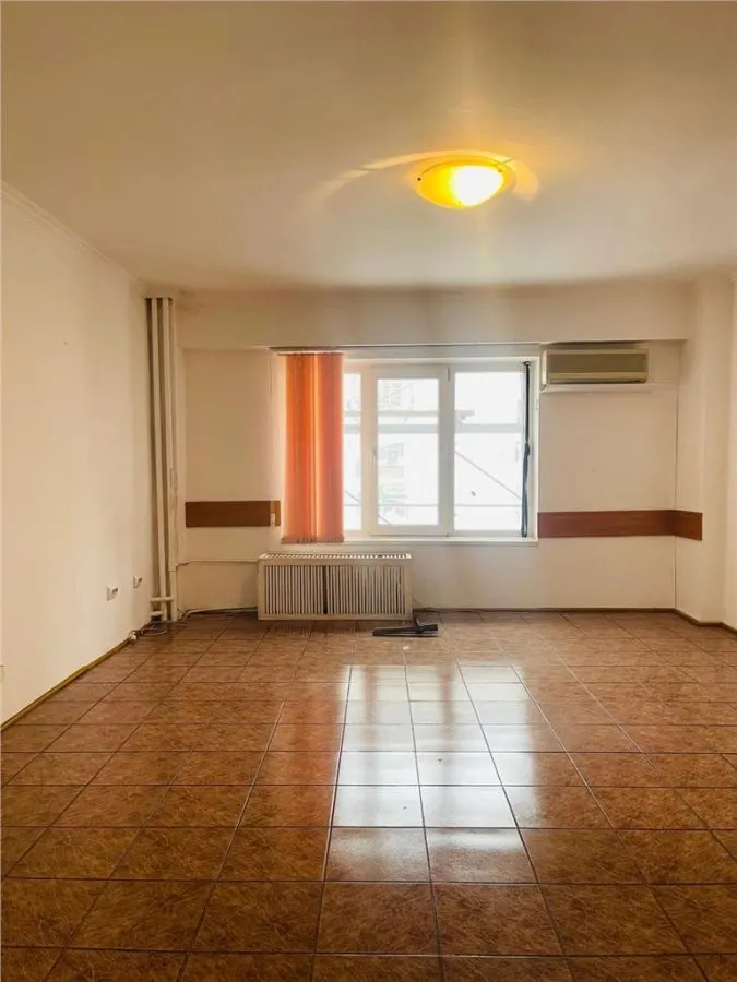 INCHIRERE APARTAMENT 3 CAMERE ZONA MALL VITAN  OCTAVIAN GOGA  SECTOR 3 - foto 1