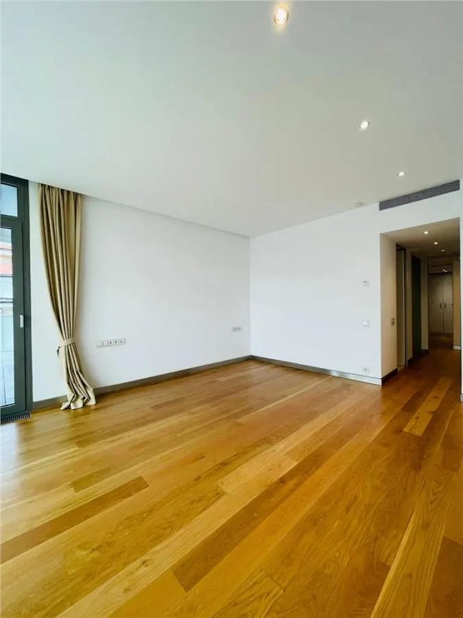 INCHIRIERE APARTAMENT 4 CAMERE DOUA LOCURI PARCARE ZONA KISELEFF SECTOR 1 - foto 11