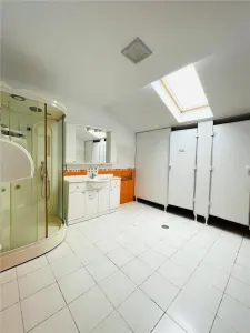 INCHIRIERE SPATII BIROURI IN ZONA  PRELUNGIREA GHENCEA SECTOR 5 - foto 22