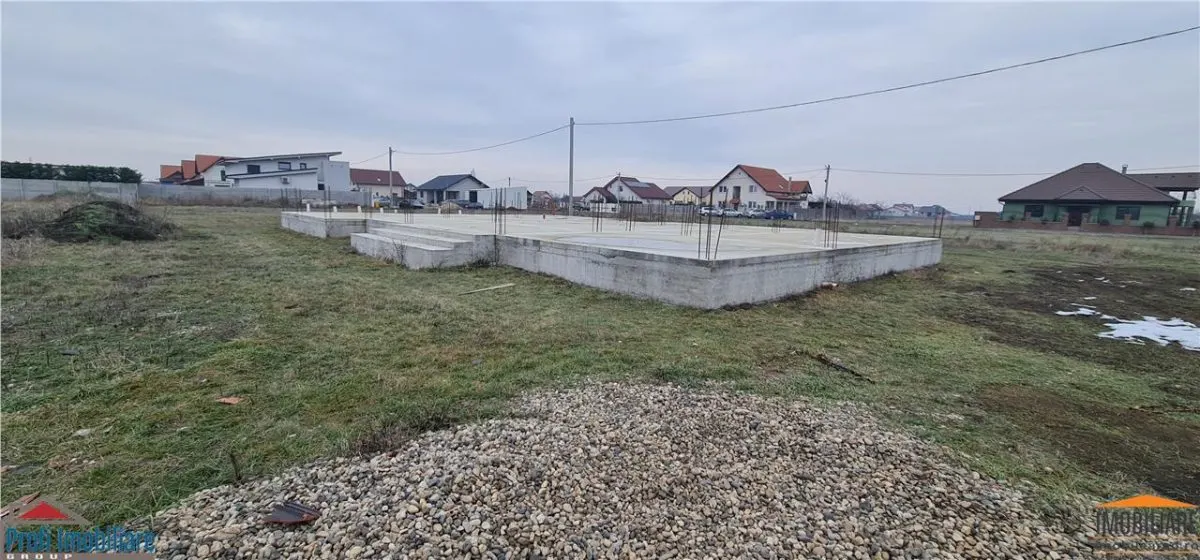 Teren -Fundatie pt. Casa noua Parter 228mp in constructie -Livada - foto 16