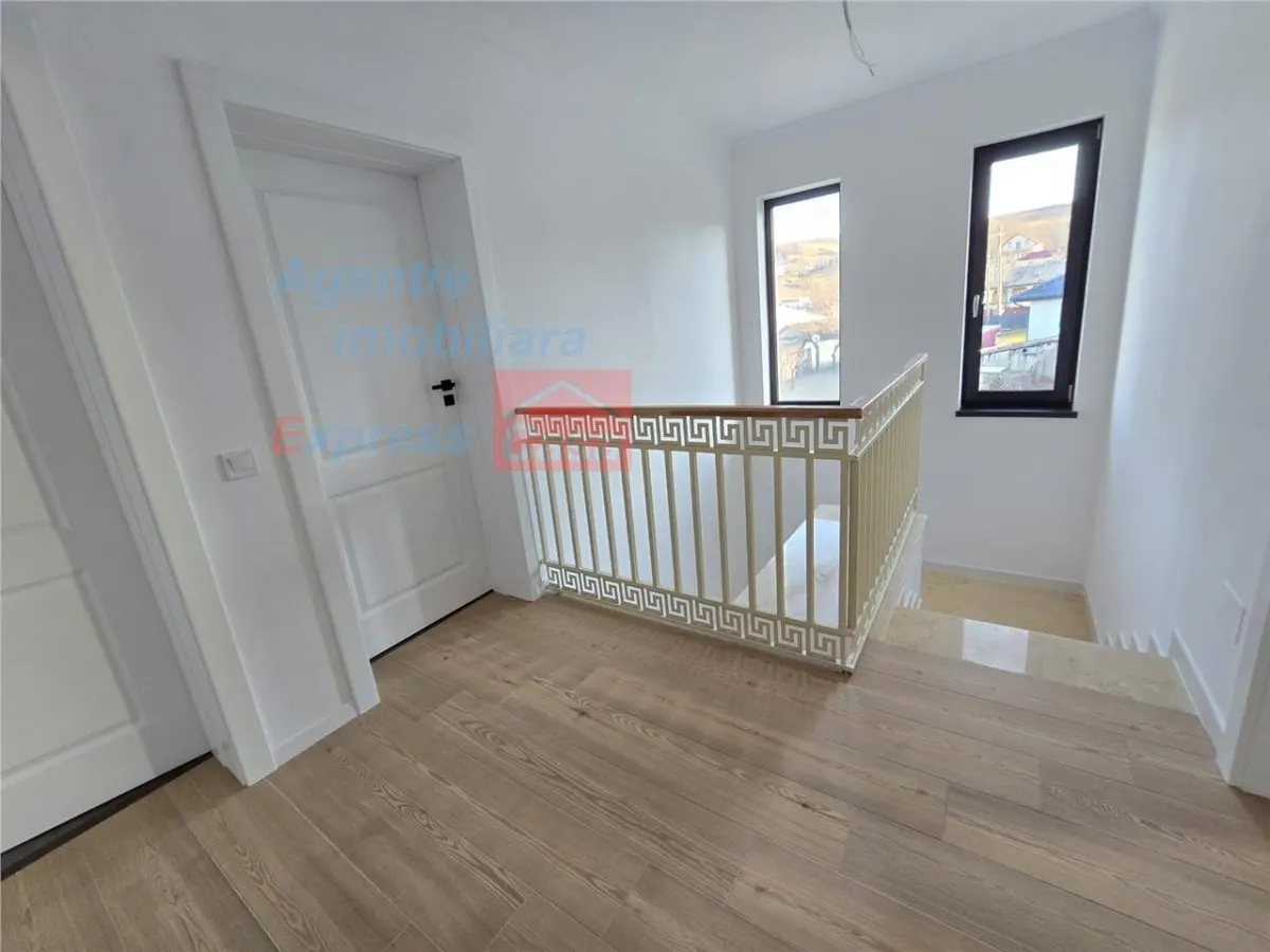 Finalizata si intabulata! Casa tip vila + 620 mp teren, iesire din Letcani. - foto 13
