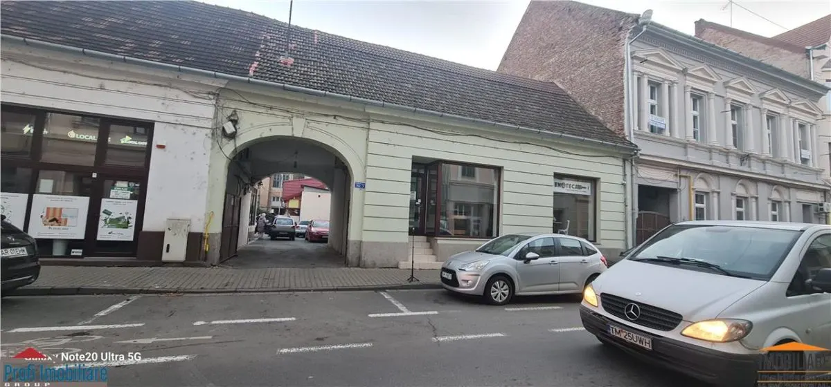 Spatiu comercial 147mp, F.S.12ml, zona Teatru, renovat - foto 1