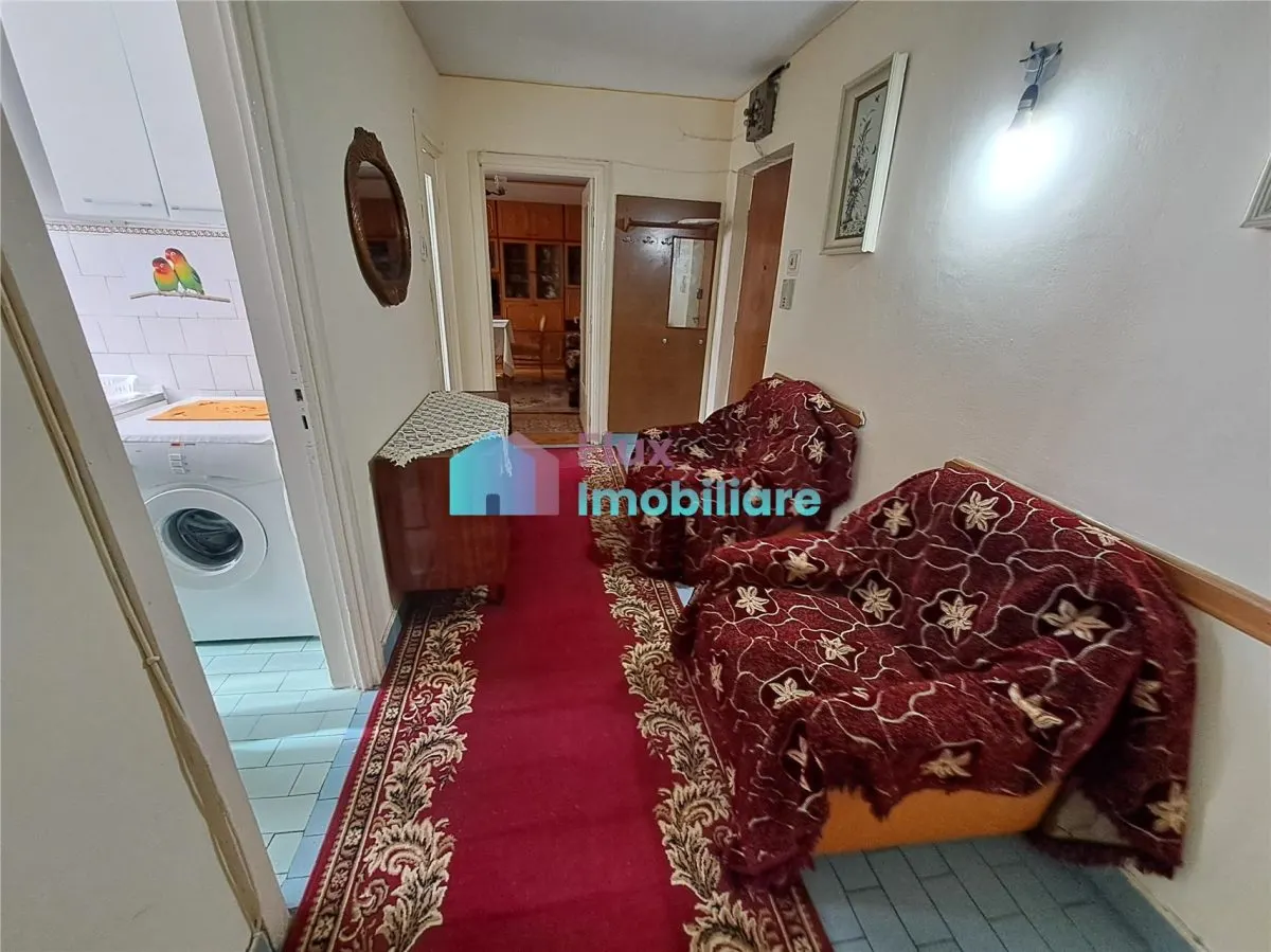 Apartament cu 2 camere zona ultracentrala etaj 2 - foto 5