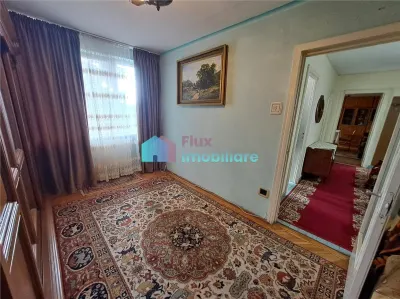 Apartament cu 2 camere zona ultracentrala etaj 2 - foto 9