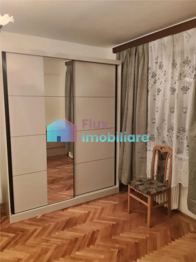 Apartament cu 2 camere zona centrala - foto 1