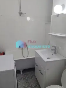 Apartament cu 2 camere zona centrala - foto 7