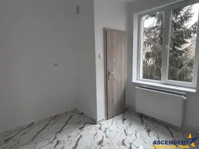 Proprietate pe + 2 camere,regim vila,arie decomandata,renovat,Central,Brasov - foto 1