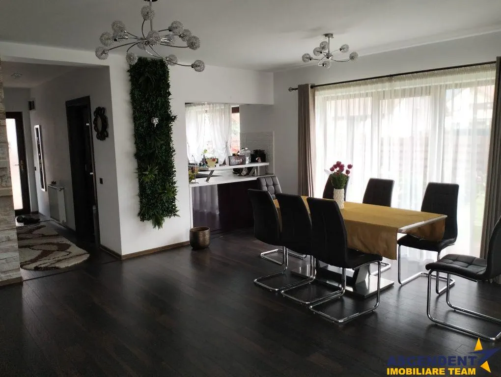 Casa eleganta, mobilata și utilata, 500 mp teren, Izvor, Brasov - foto 4