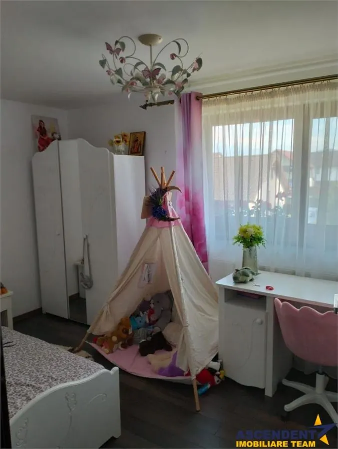 Casa eleganta, mobilata și utilata, 500 mp teren, Izvor, Brasov - foto 8