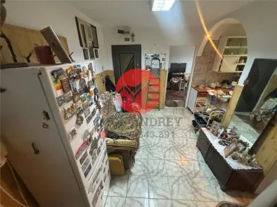 Apartament 2 camere decomandat 61 mp parter Sabinelor - foto 3
