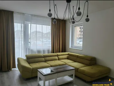 Apartament 3 camere Tractorul - foto 1