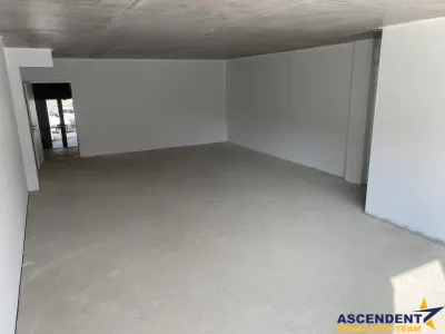 Spatiu Comercial pozitionat excelent, Aria Coresi, Brasov, - foto 2
