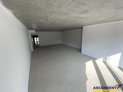 Spatiu Comercial pozitionat excelent, Aria Coresi, Brasov, - foto 3