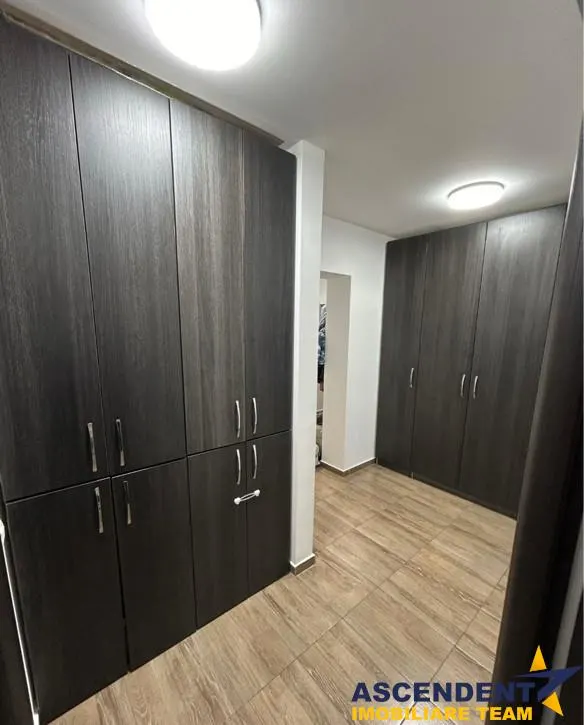 Decomandat, cu terasa si gradina, Sanpetru, - foto 4