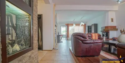 Vila, cu  500mp teren, garaj, curte proprie, Brasov - foto 9