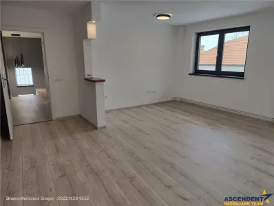 FILM! Vila pretabila si pentru activitate comerciala,  Central, Brasov - foto 1
