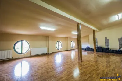 Rezidential/ Hostel/ Comercial/ Clinica - foto 2