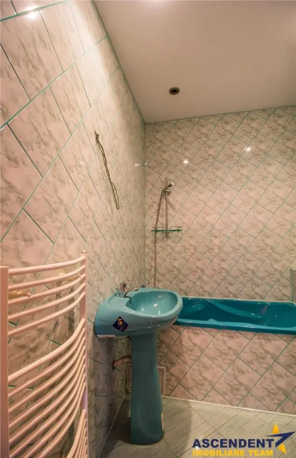 Rezidential/ Hostel/ Comercial/ Clinica - foto 11