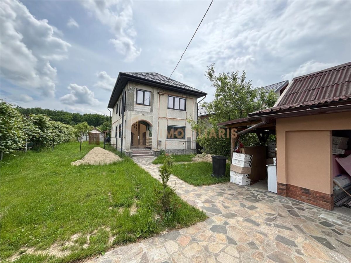 Proprietate cu 2 case in aceeasi curte si teren 24 ari - foto 12