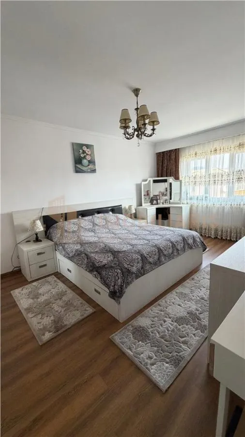 Apartament 3 camere, zona Sc Nr. 3 - foto 4