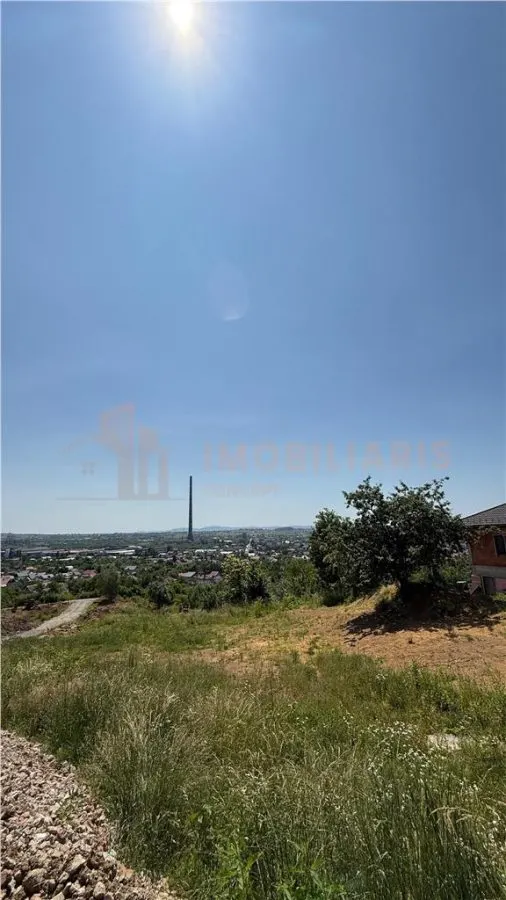 Parcele 10 si 15 ari teren intravilan, zona Grivitei - foto 1