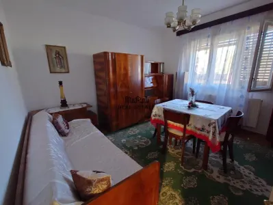 Casa cu teren, aproape de centrul balneo-termal Vata Bai - foto 8