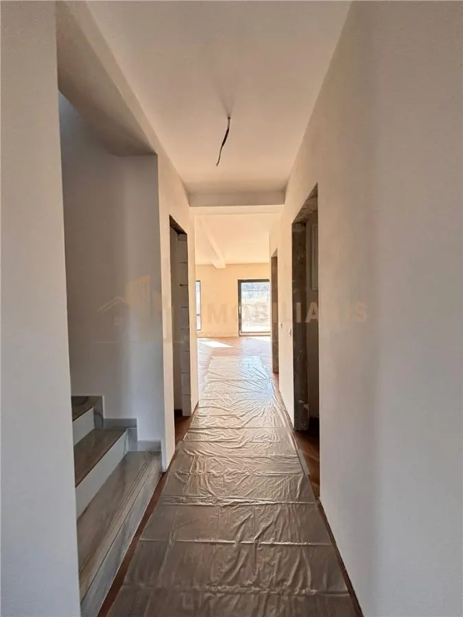 Casa individuala cu etaj - cartier Ferneziu - foto 7