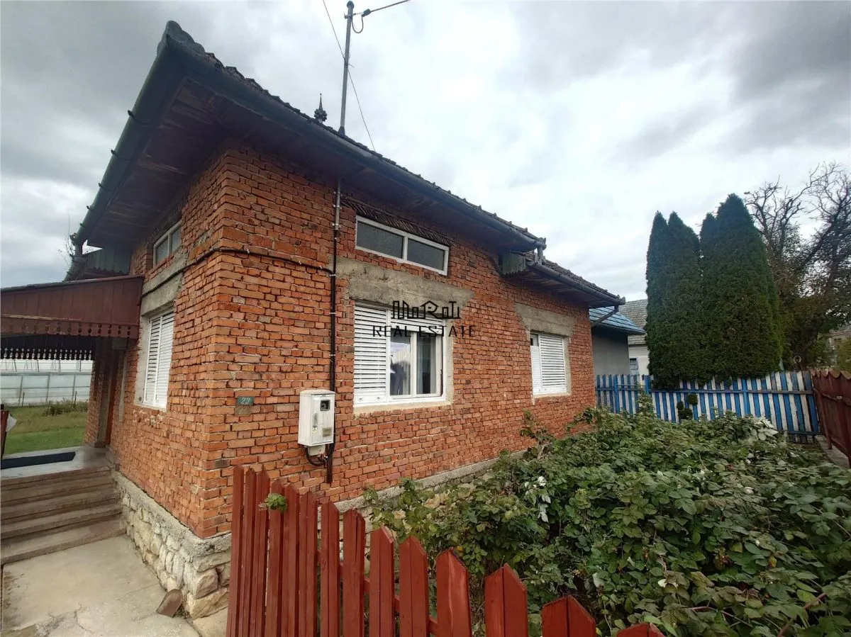 Casa cu teren, aproape de centrul balneo-termal Vata Bai - foto 20