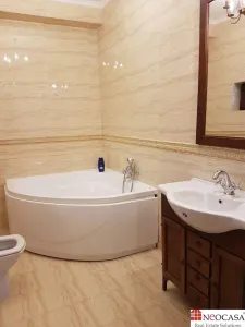 Resedinta exclusivista 370 mp, teren 600 mp, curte amenajata si finisaje premium - foto 16