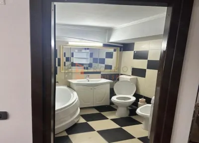 Apartament 2 camere cf 1 semidecomandat zona Unirii-Centru - foto 7