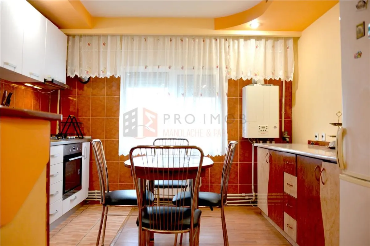 Apartament 3 camere cf 1 decomandat zona 1 Decembrie 1918 - foto 12
