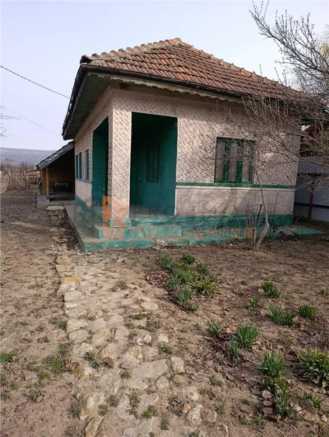 Casa tip parter zona Ulmeni - foto 1