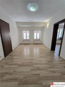 Rar pe piata: 2 camere în vila cu curte privata 104 mp – aproape de metrou 1 Mai - foto 8