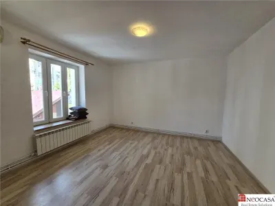 Rar pe piata: 2 camere în vila cu curte privata 104 mp – aproape de metrou 1 Mai - foto 9
