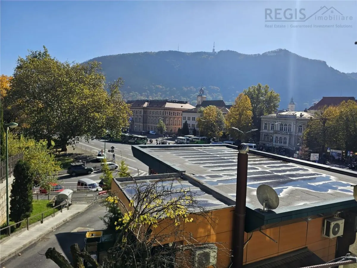 Studio Livada Postei  ULTRACENTRAL Brasov cu parcare, beci si anexa - foto 1