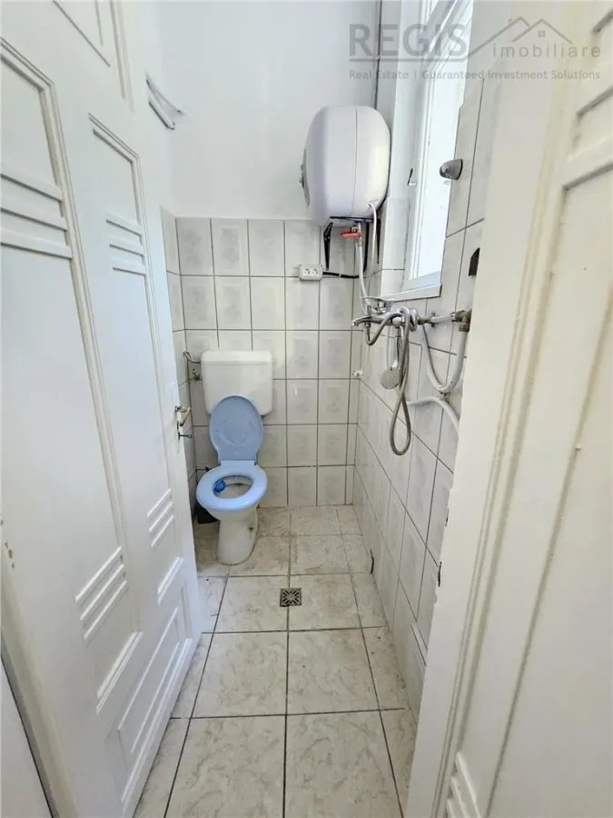 Studio Livada Postei  ULTRACENTRAL Brasov cu parcare, beci si anexa - foto 11