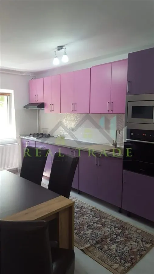 Apartament 3 camere decomandat intrare Racadau - foto 1