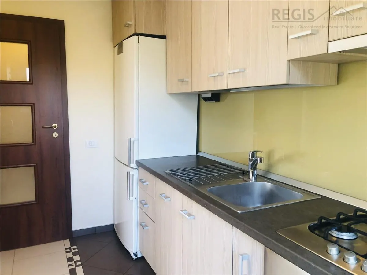 Apartament 3 camere cu doua parcari, strada de vile,  langa Coresi Tractorul - foto 10