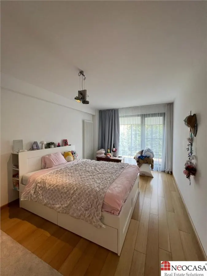 PROPRIETATE REMARCABILA - ELEGANTA, SPATIU, ARHITECTURA, NUMEROASE FACILITATI - foto 16