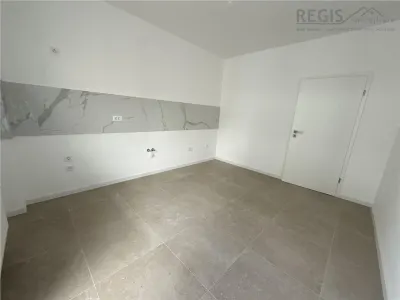 Oportunitate,  3  camere SPATIOS ,  Coresi - foto 9