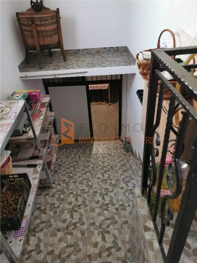 Casa tip parter + beci si teren 4684 mp in Candesti, Vernesti - foto 19