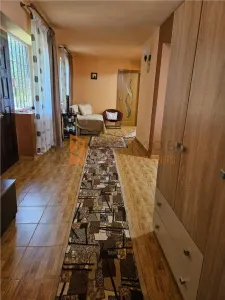 Casa tip parter + beci si teren 4684 mp in Candesti, Vernesti - foto 8