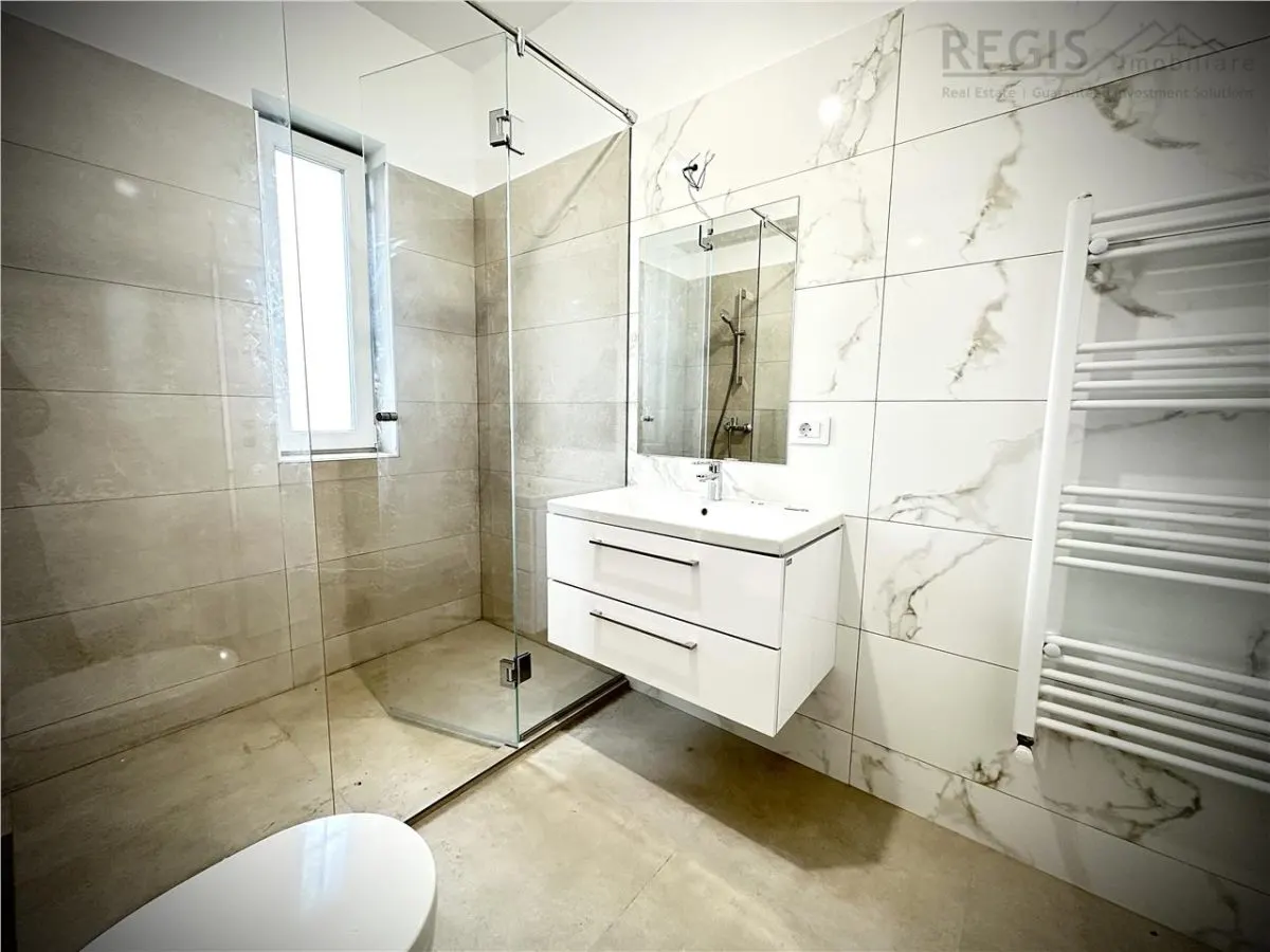 2 camere 96 mp, 2 bai, vedere spectaculoasa â€“ Rasnov - foto 14