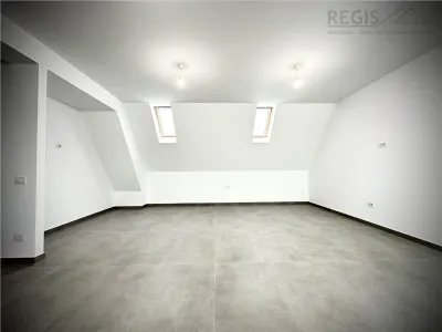 2 camere 96 mp, 2 bai, vedere spectaculoasa â€“ Rasnov - foto 5