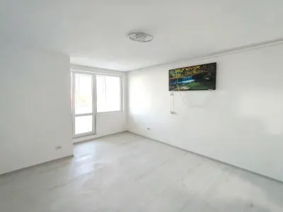 Garsoniera renovata etaj intermediarzona Noua - foto 1
