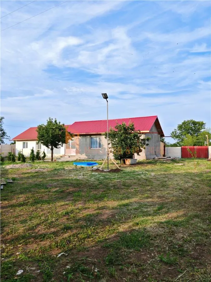EXCLUSIVITATE! Casa moderna cu teren generos zona Mihailesti - foto 14