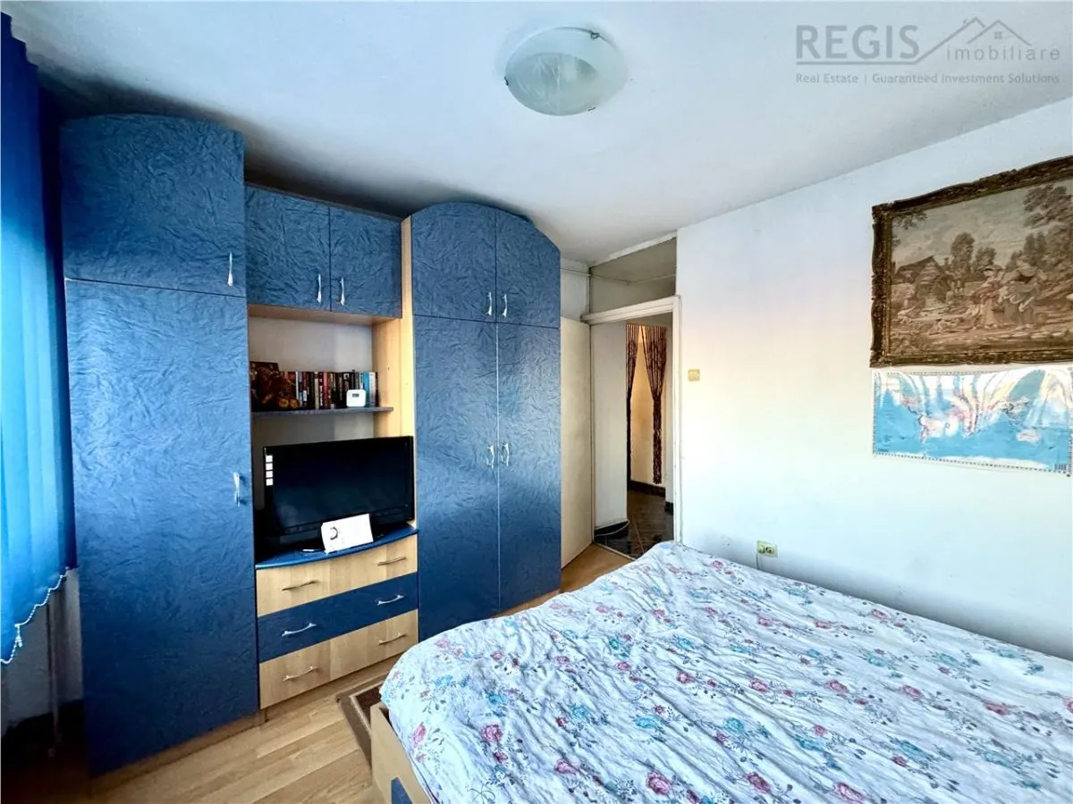 Apartament 3 camere decomandat de vanzare | Zona Judetean - foto 11