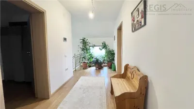 Casa individuala cu 5 camere, 270 mp, Tractorul - zona Coresi - foto 18